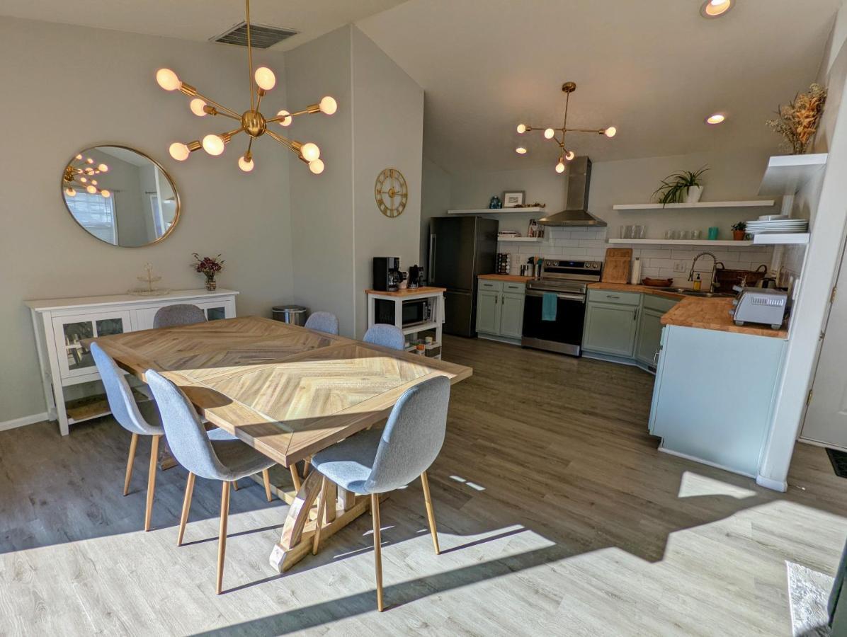 Contemporary 2-Bedroom Close To Downtown, Dining Eugene Eksteriør billede